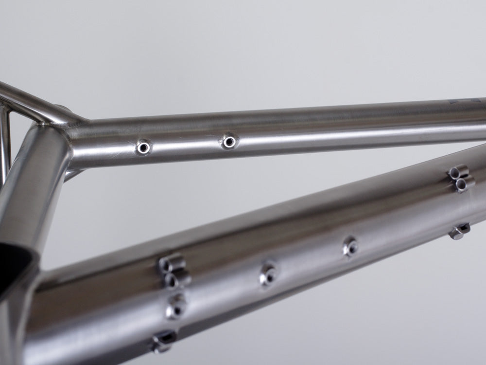 MONORAL BIKES AE- オールマウンテン＆エンデューロ