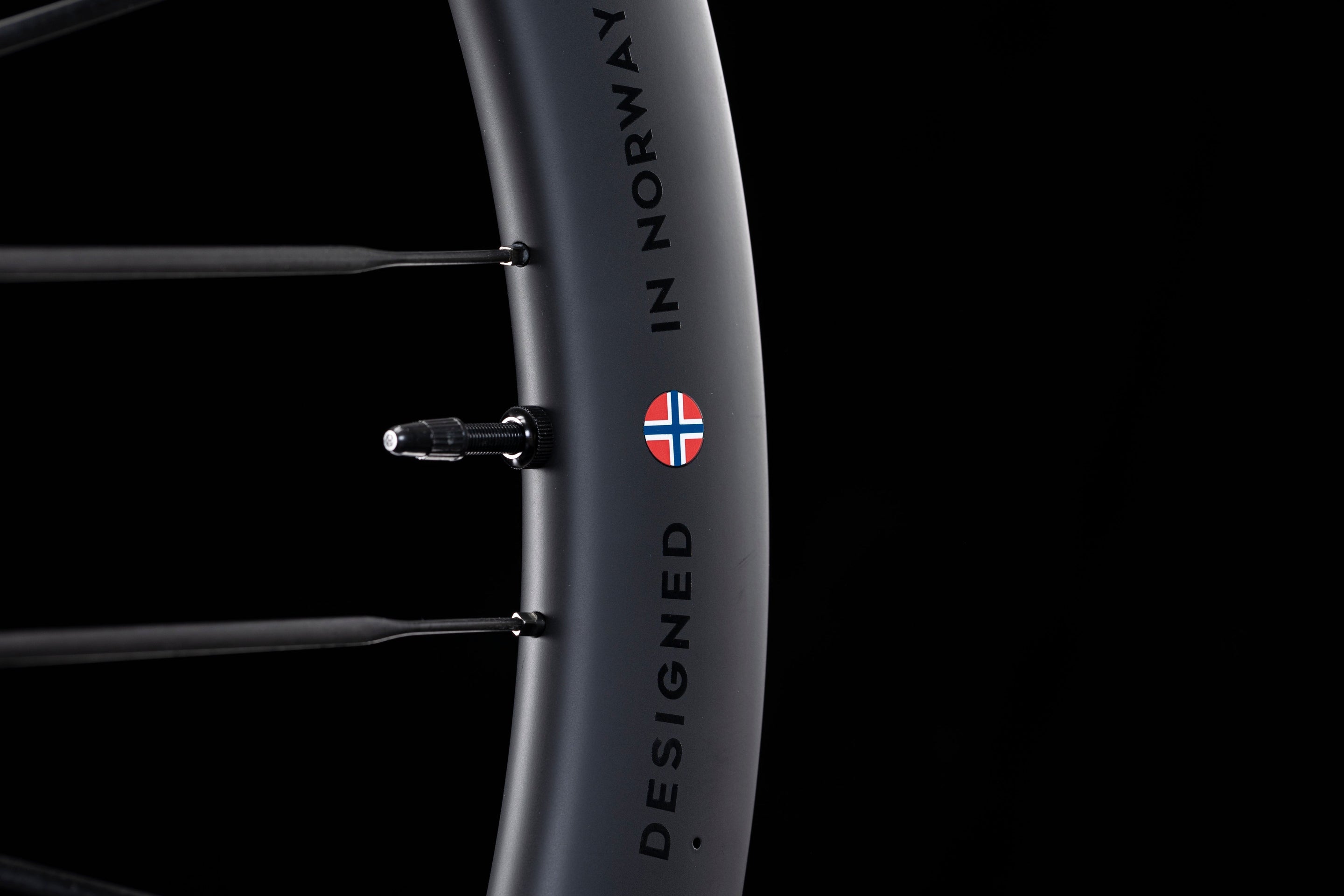 UNAAS PRO 50 カーボンホイール UNAAS PRO ホイールセット – WINSPACE JAPAN